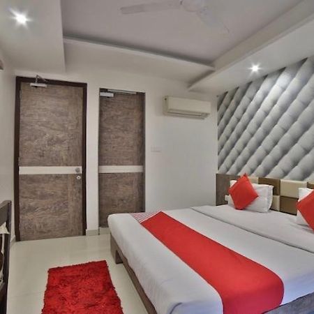 جاندي نجر Hotel Green Apple المظهر الخارجي الصورة