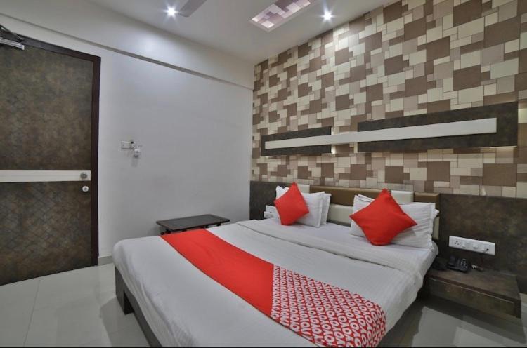 جاندي نجر Hotel Green Apple المظهر الخارجي الصورة